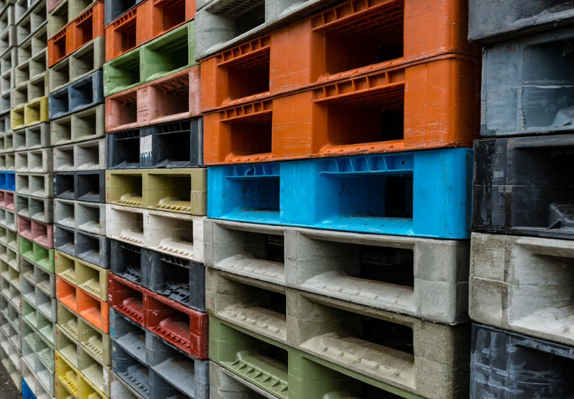 Eco Pallets plastic totes used by DomeShelter for mining storage